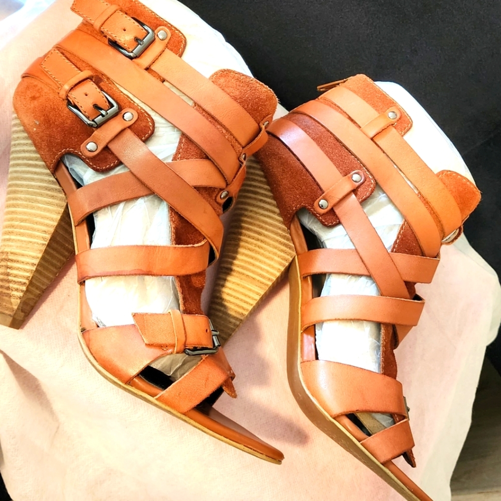 Caged Sandal Trouvè